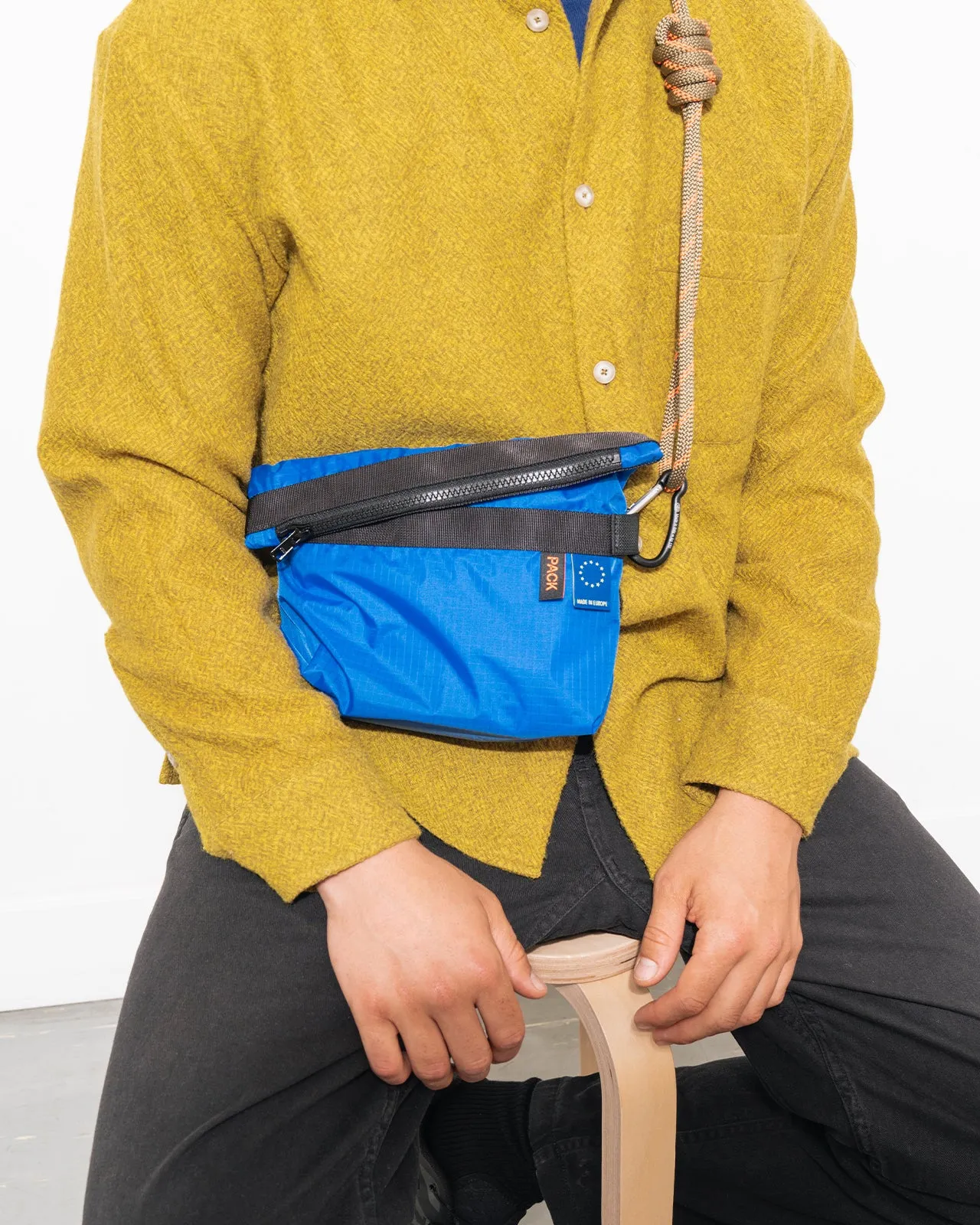 A101 FOLD SLING - SMALL - europium blue