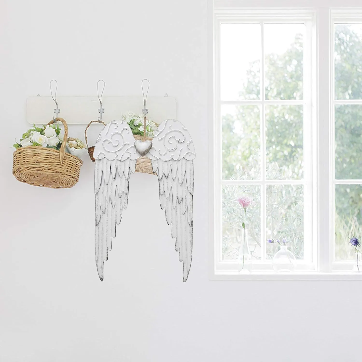 Angel Wings Wall Decoration, Antique Hanging Metal Wings Wall Décor with Heart Decorative Wall Sculpture Indoor Outdoor for Home Bedroom Living Room Garden