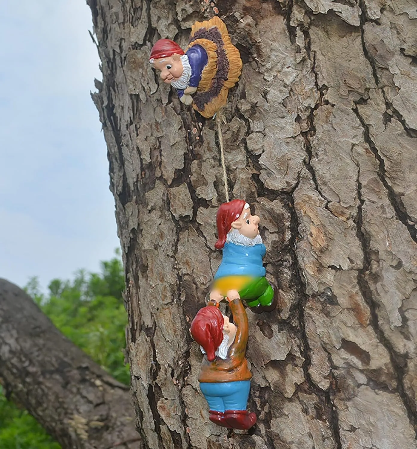 coolboy Climbing Rope Gnomes Garden Statue,Gnom Statue Resin Garden Gnome Tree Hugger Outdoor Decor Accessories,Miniature Figurines Micro Garden Gnome Landscape Figurine for Lawn Balcony Patio