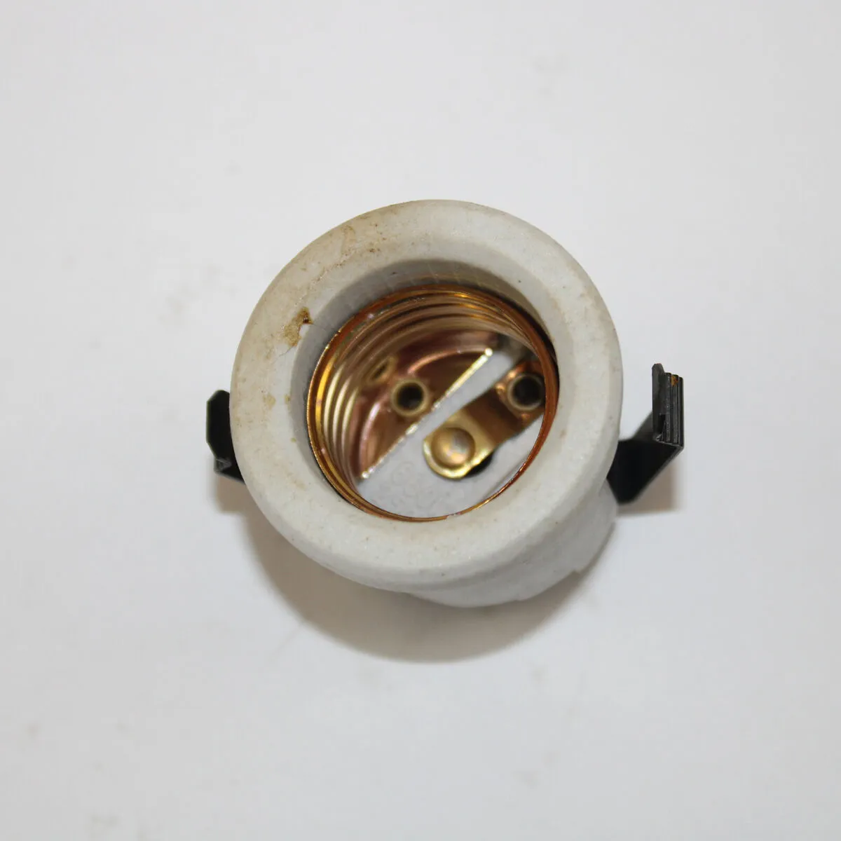 Frigidaire Electric Range Oven Light Socket (replaces 7318224000) 318224000