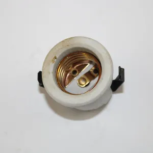 Frigidaire Electric Range Oven Light Socket (replaces 7318224000) 318224000