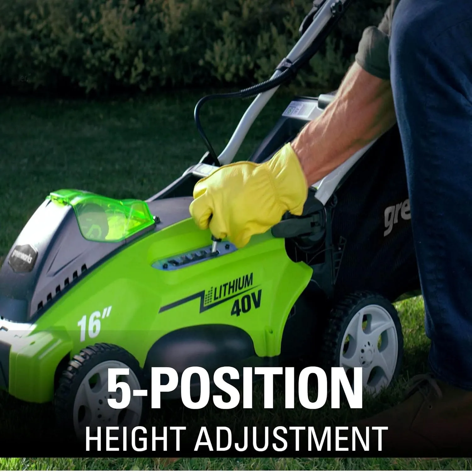 Greenworks 40V 16" Cordless Electric Lawn Mower   40V (300W) Power Inverter, 4.0Ah Battery and Charger Included