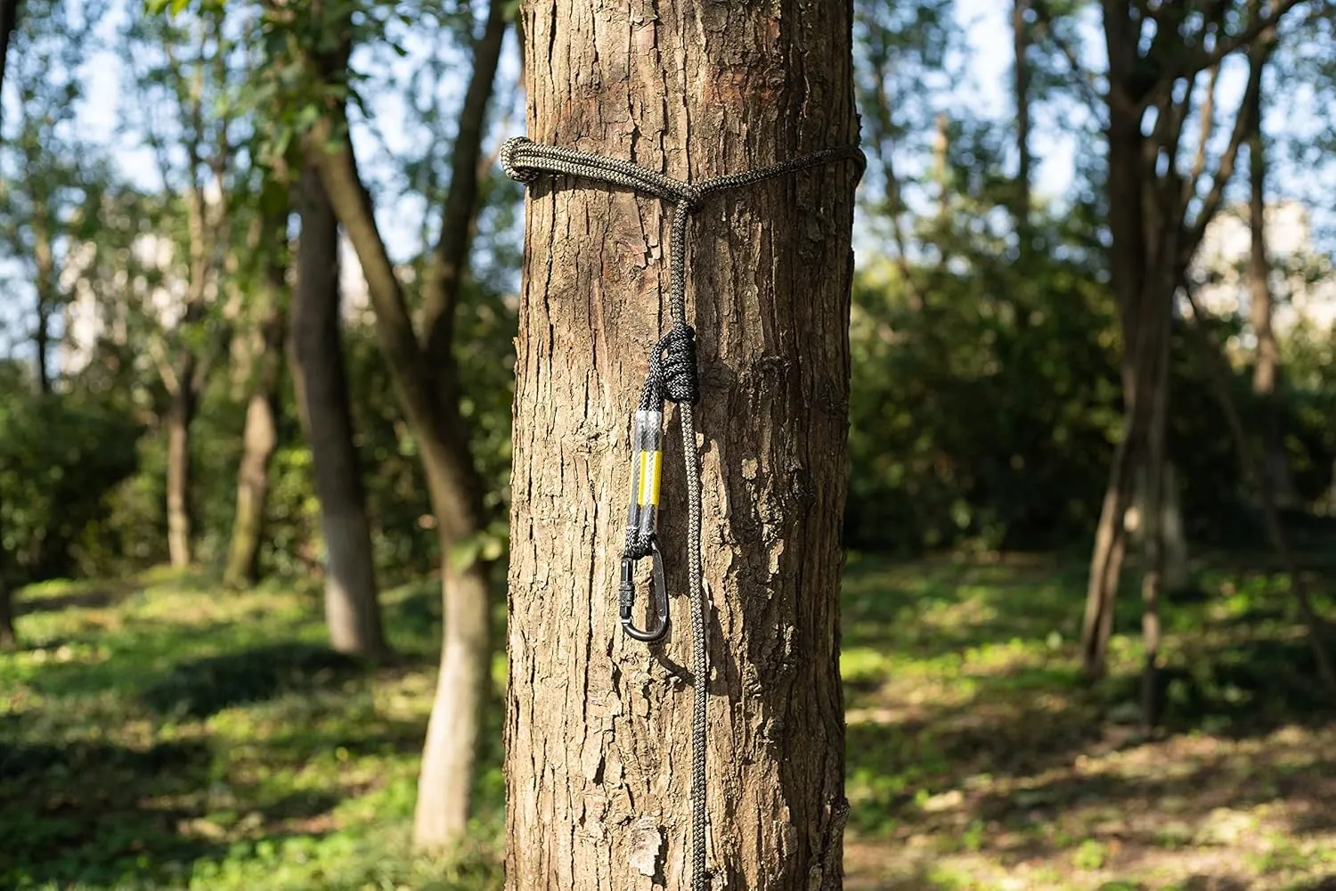 Hunting Safety Linemans Rope 10ft with Prusik Knot and Single Carabiner for Hunter Climbing Tree Stand Hanging Ladder Stand or Bow Lifeline,Fall Protection When Hunting on Stands…