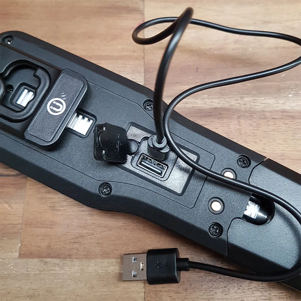 LED RECHARGEABLE WORK LIGHT 550 LUMENS