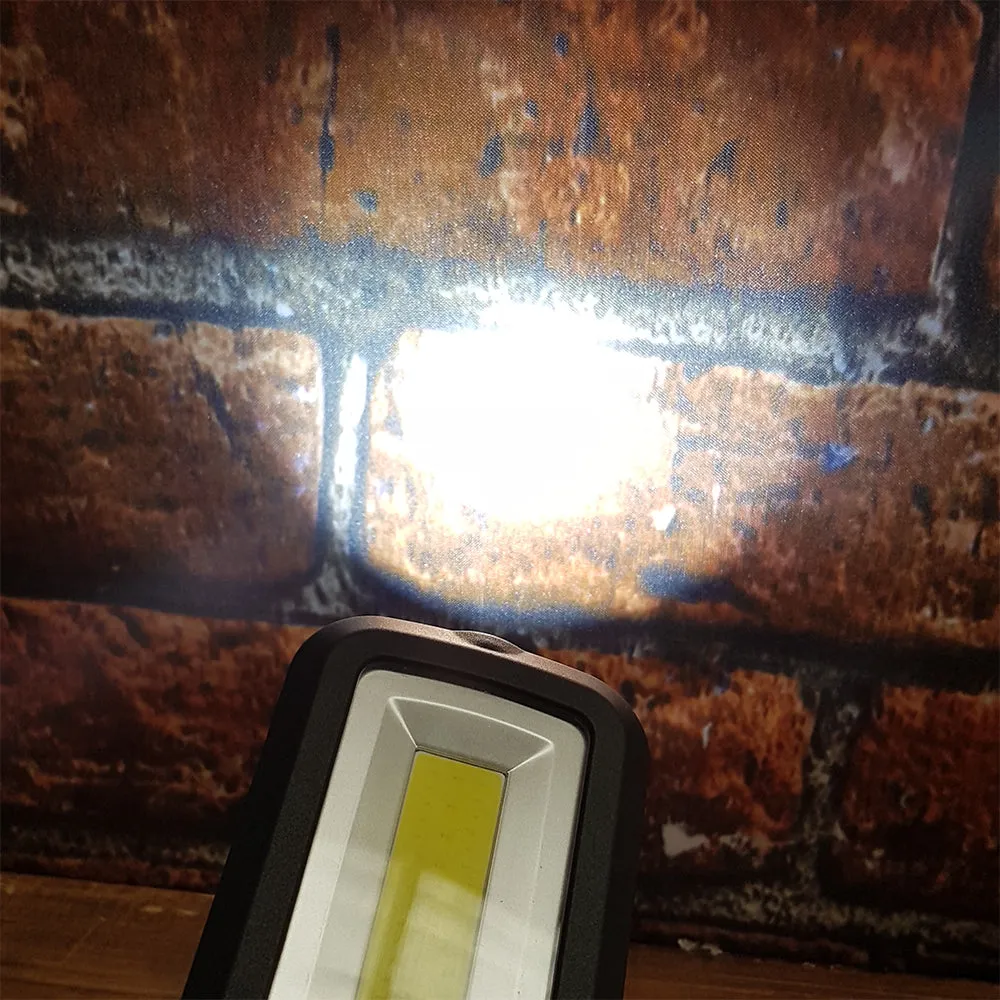 LED RECHARGEABLE WORK LIGHT 550 LUMENS