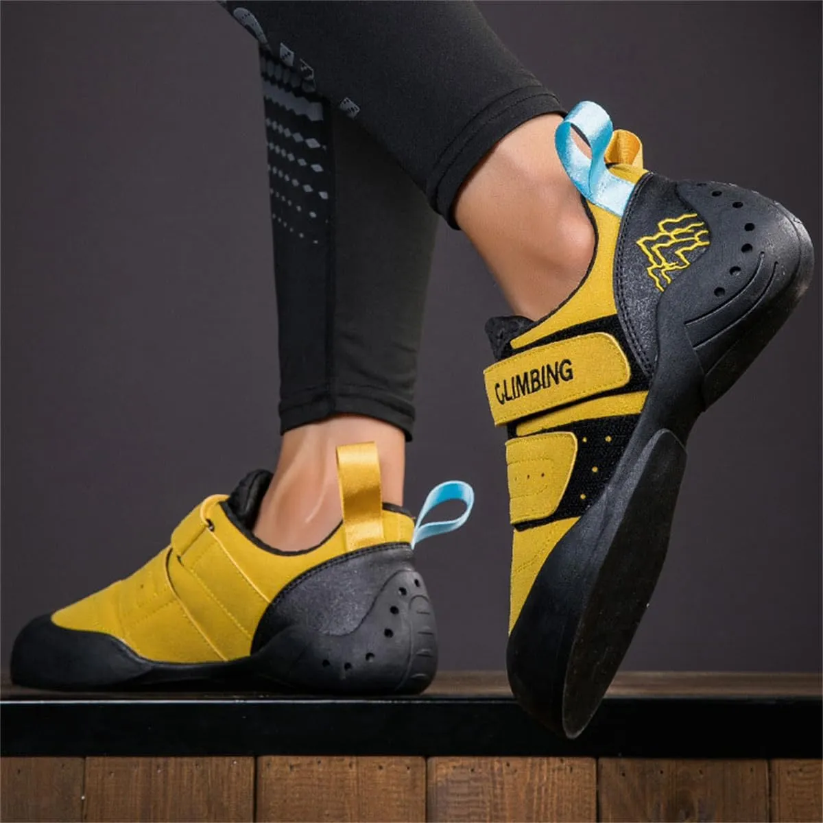 Mens Womens Youth Rock Climbing Shoes Slip on Bouldering Gym Sports Trainers Lightweight Professional Beginners Climbing Sneakers