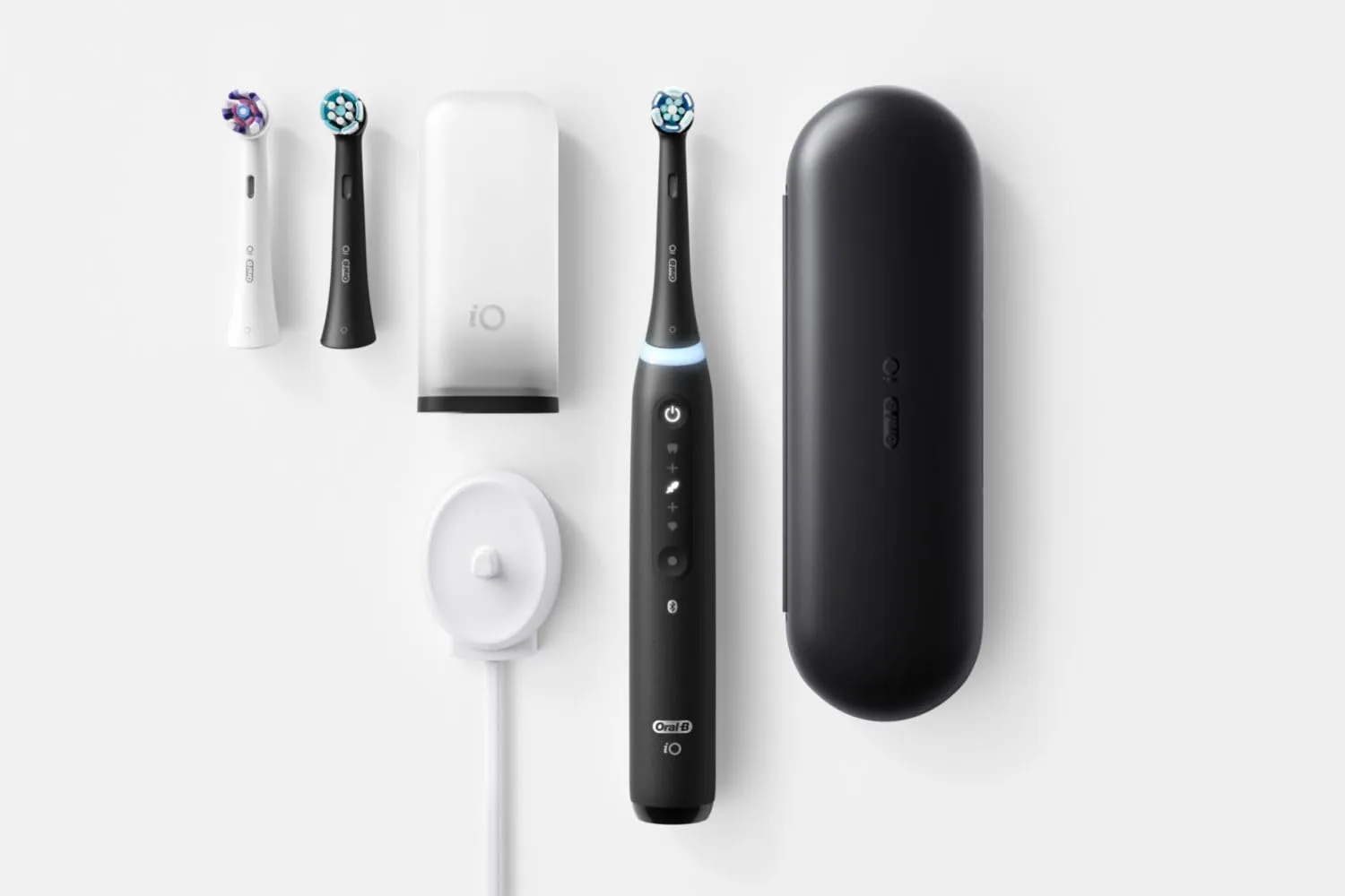 Oral-B iO Deep Clean   Whiten Rechargeable Electric Toothbrush with Visible Pressure Sensor, 2 Minute Timer, 5 Cleaning Settings, 1 iO5 Limited, 3 Toothbrush Heads, Travel Case & Refill Holder, Black