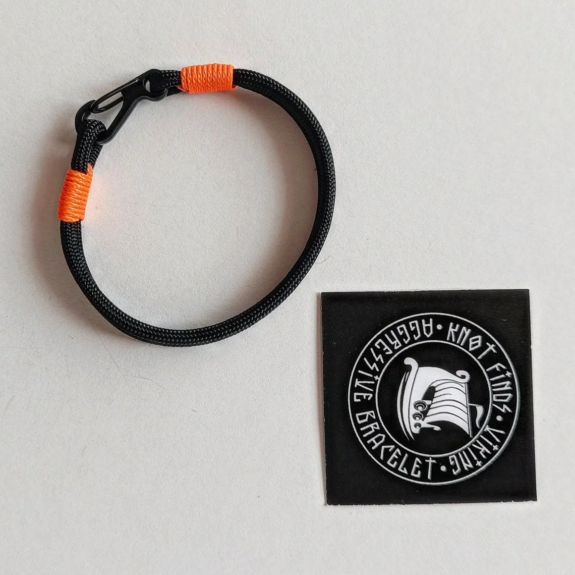 Racing driver bracelet. Paracord and carabiner bracelet. Unloading camp. Extreme durable. Bangle rope.