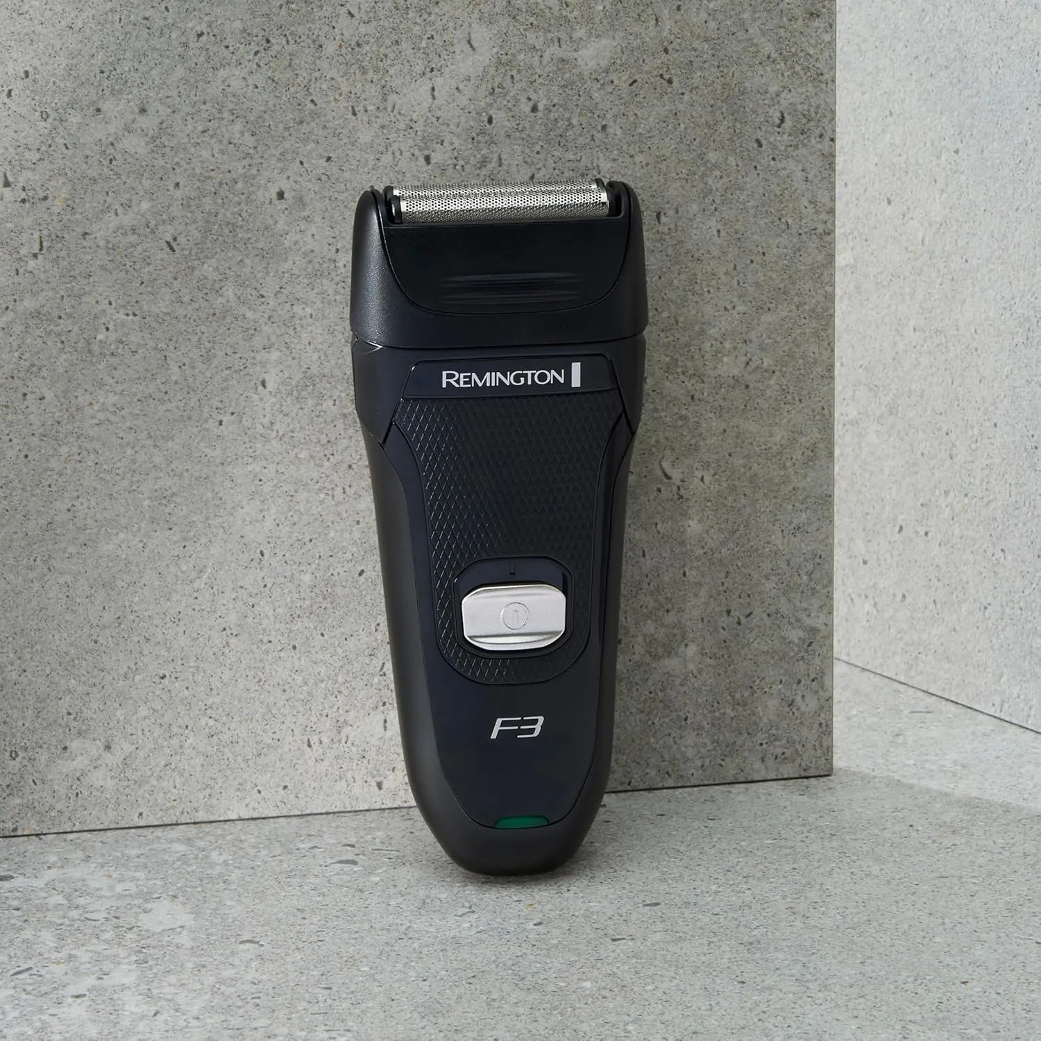 Remington F3 Style Series Foil Shaver for Men, Flexing Blades for Close and Comfortable Shave, Cordless Electric Rechargeable Razor.