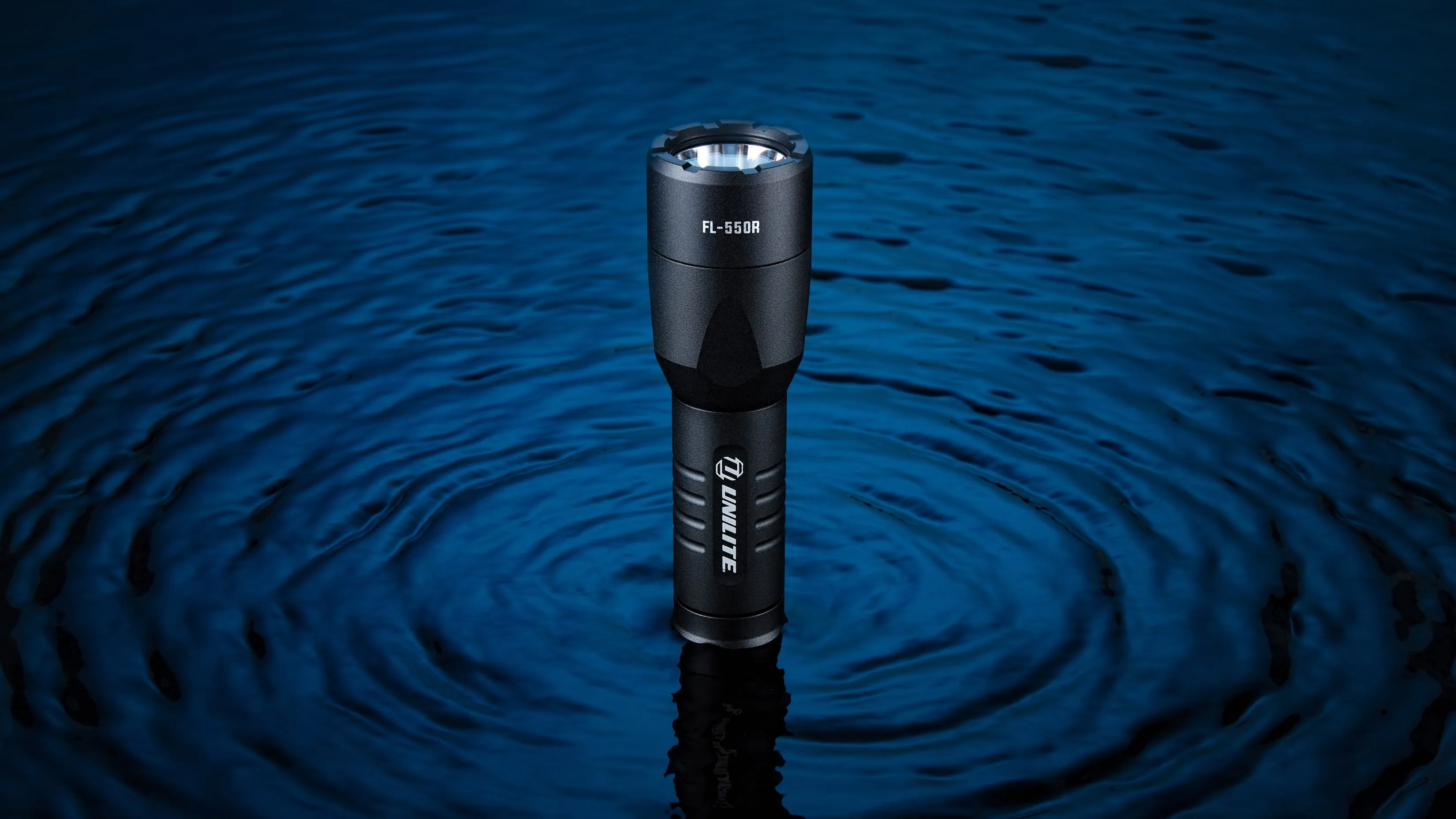 Unilite FL-550R USB Rechargeable Flashlight